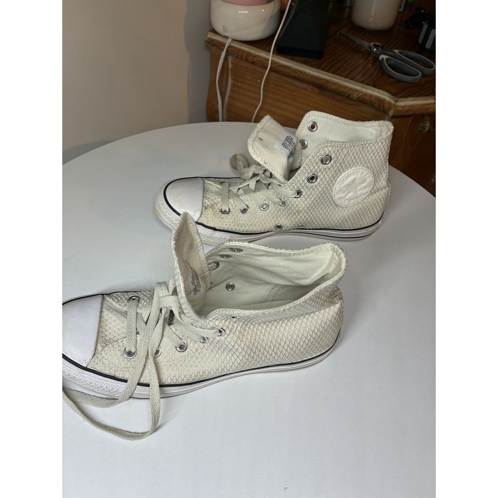 Women's Converse Size 8 Chuck Taylor All Star Hi Snake Skin Woven White Waffle‎